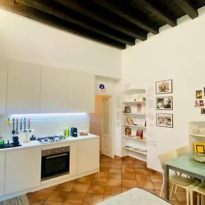  Apartment Sweet Navigli S1 Italy