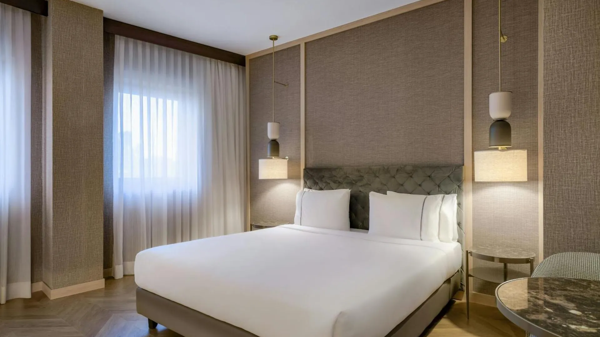 Ac Hotel Milano By Marriott 4*, Milan